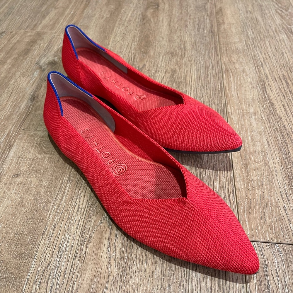 NWOT Rothy’s The Point - Flame (Discontinued)